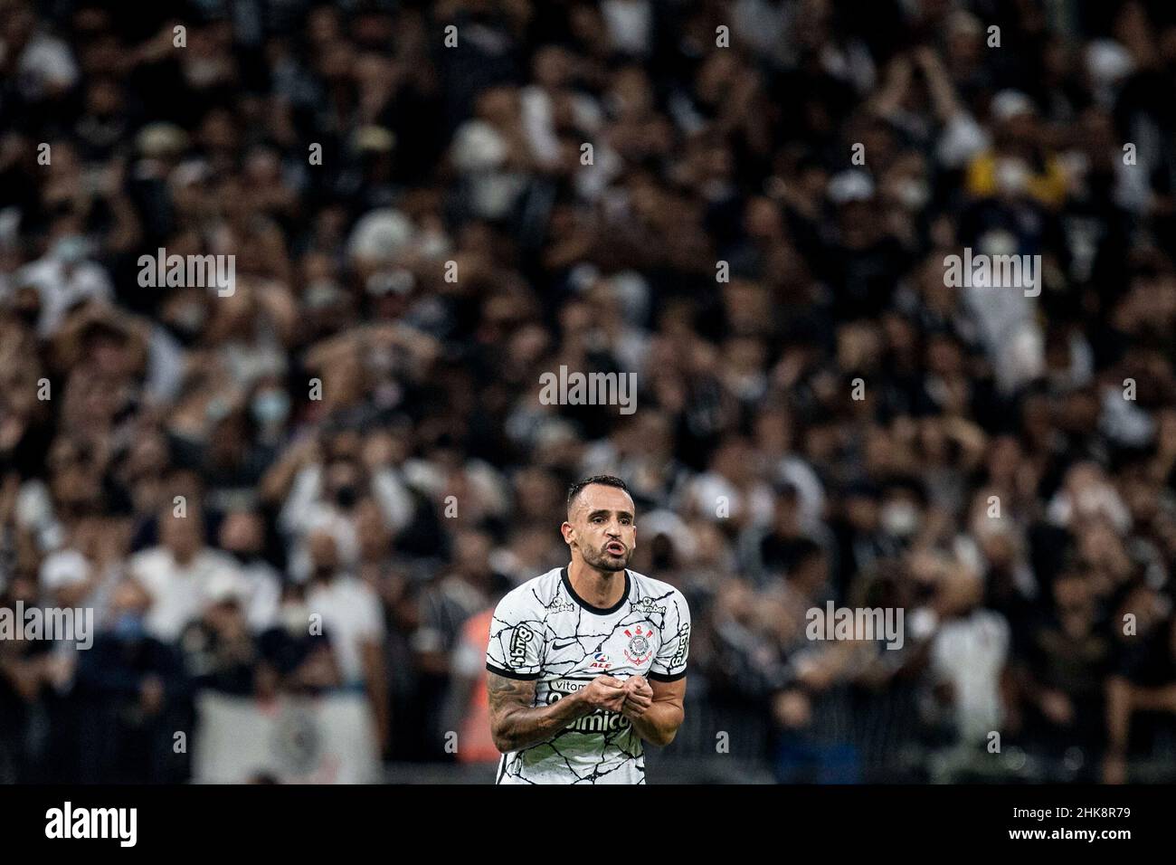 SÃO PAULO, SP - 02.02.2022: CORINTHIANS X SANTOS - Renato Augusto during the game between Corinthians and Santos held at Neo Química Arena in São Paulo, SP. The match is valid for the 3rd round of Paulistão 2022. (Photo: Marco Galvão/Fotoarena) Stock Photo