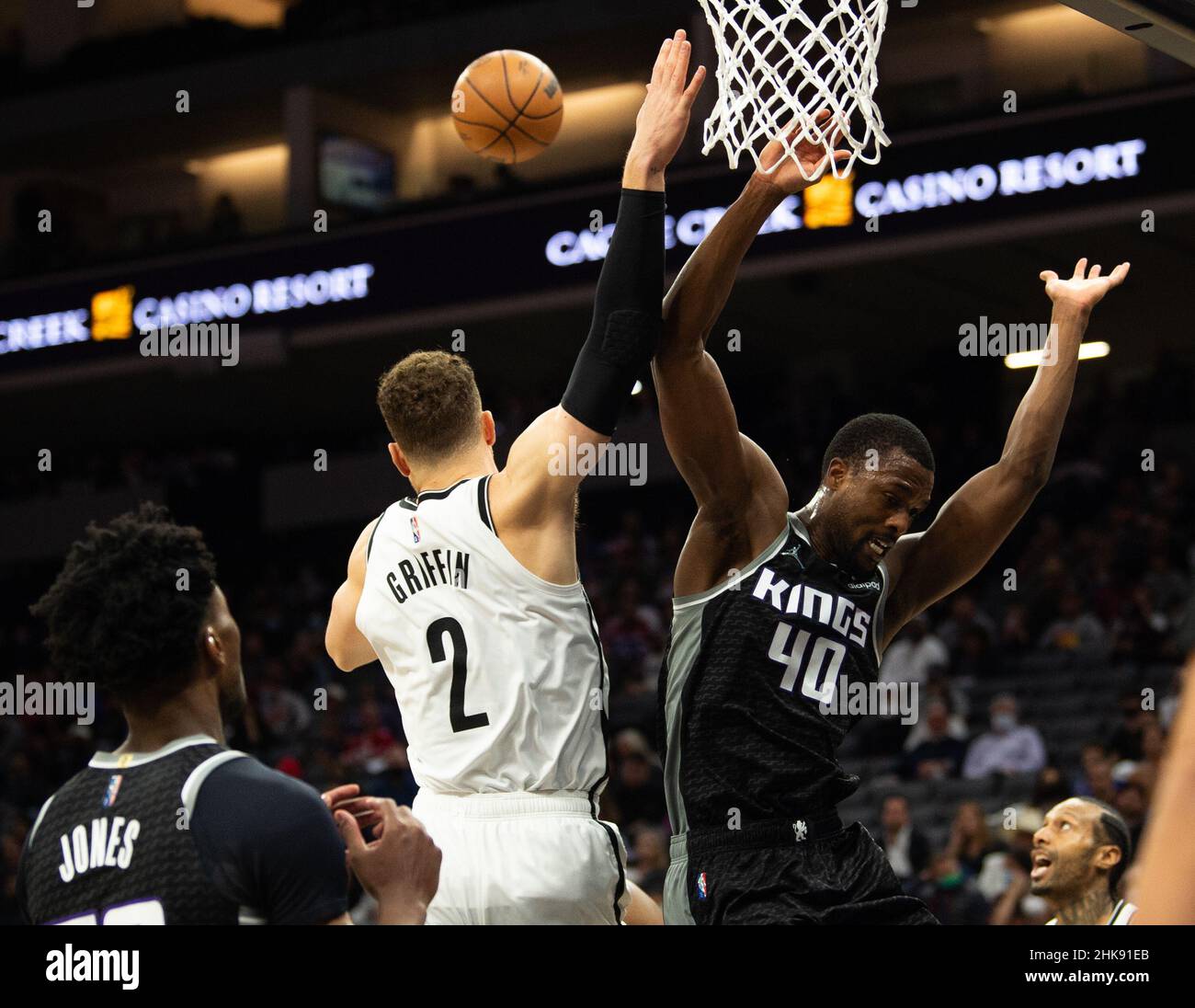 Sacramento, CA, USA. 2nd Feb, 2022. Sacramento Kings forward Harrison Barnes (40) is blocked by Brooklyn Nets forward Blake Griffin (2) during at game at Golden 1 Center on Wednesday, Feb. 2, 2022 in Sacramento. (Credit Image: © Paul Kitagaki Jr./ZUMA Press Wire) Stock Photo