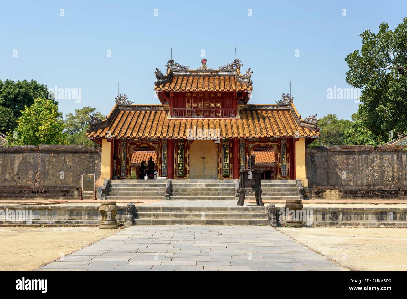 royal-imperial-tomb-hi-res-stock-photography-and-images-alamy