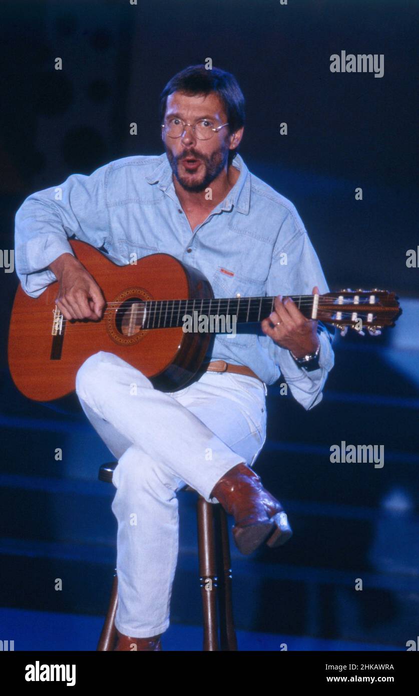Reinhard Mey, Deutscher Liedermacher, Deutschland 1987 Stock Photo - Alamy