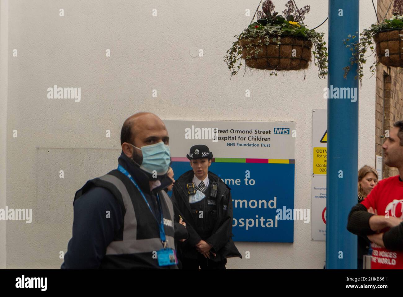 London, UK. 3rd Feb, 2022. Protest outside Great Ormand Street Children's Hospital by security guards working for a private company allegedly on worse terms than NHS staff at the hospital. Jeremy Corbyn, former leader of the labour party was at the protest Credit: Ian Davidson/Alamy Live News Stock Photo