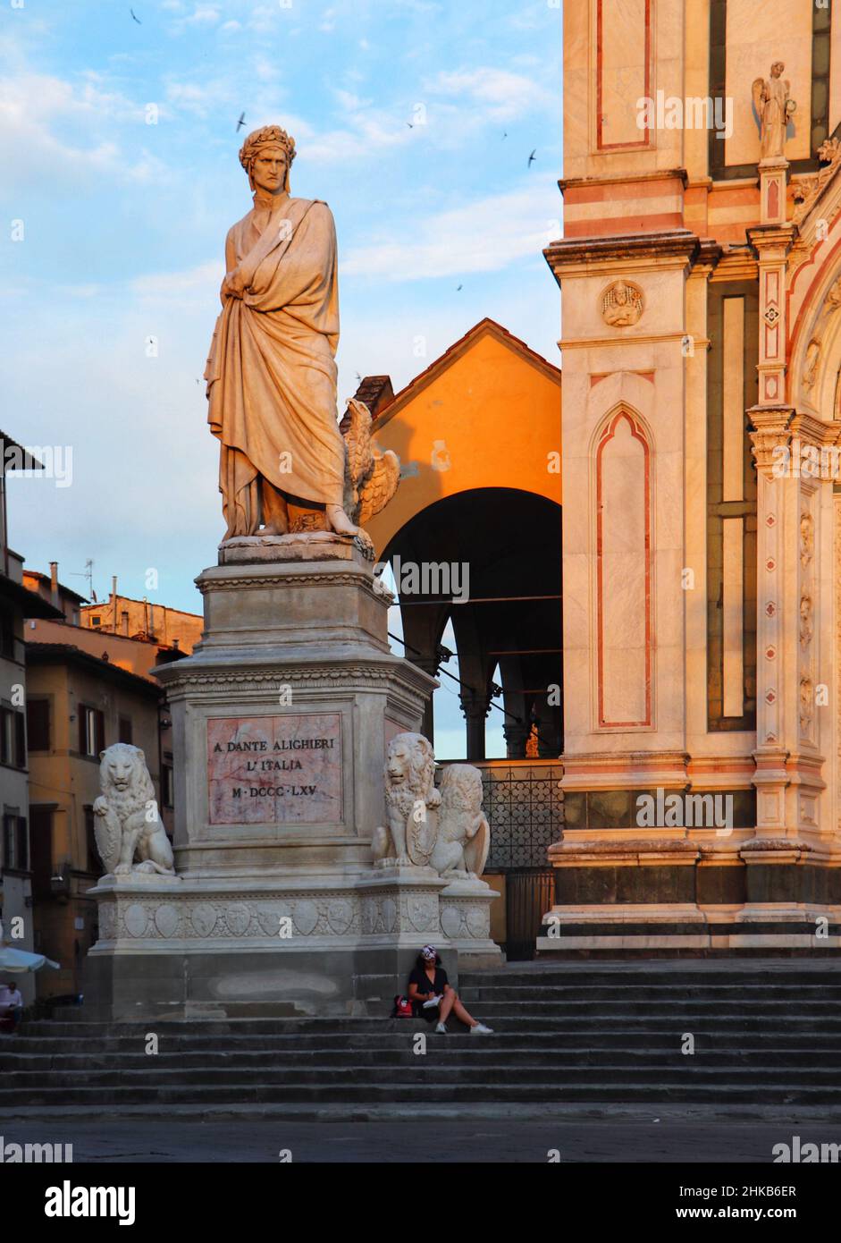 Monumento dante hi-res stock photography and images - Alamy