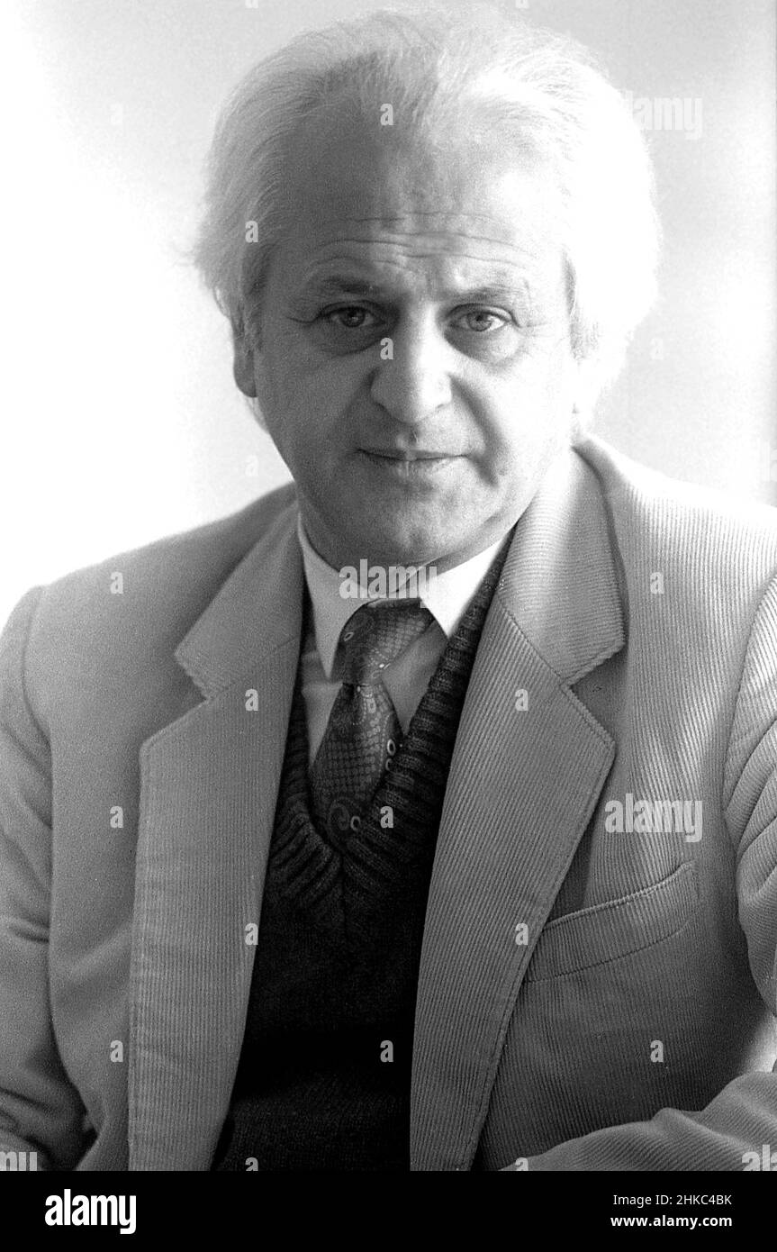 Romanian State secretary and journalist Adrian Dohotaru in January 1990  Stock Photo - Alamy
