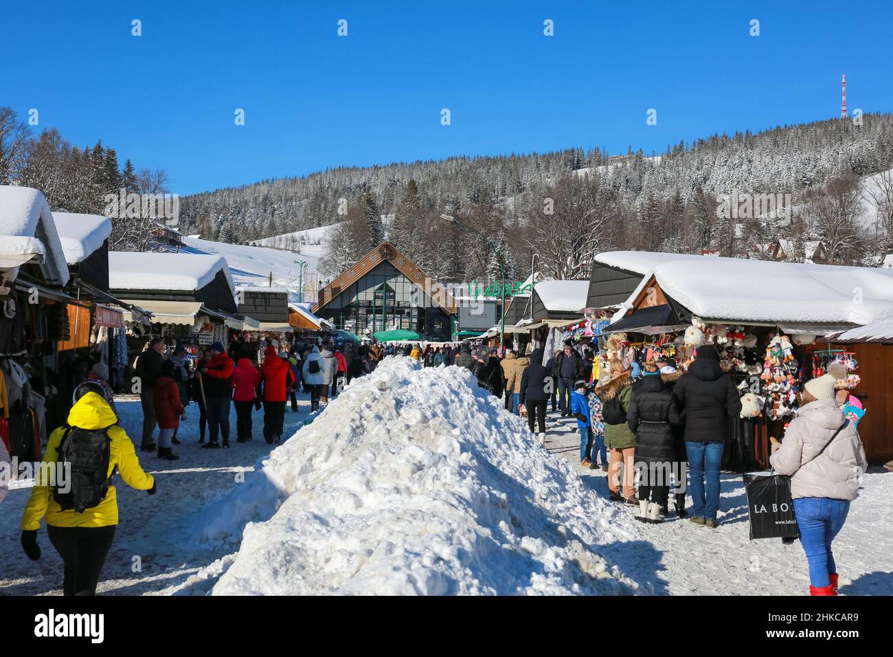 Zakopane, Poland. 29 January 2022. Tourists visit the Gubałówka Marketplace. Credit: Waldemar Sikora Stock Photo