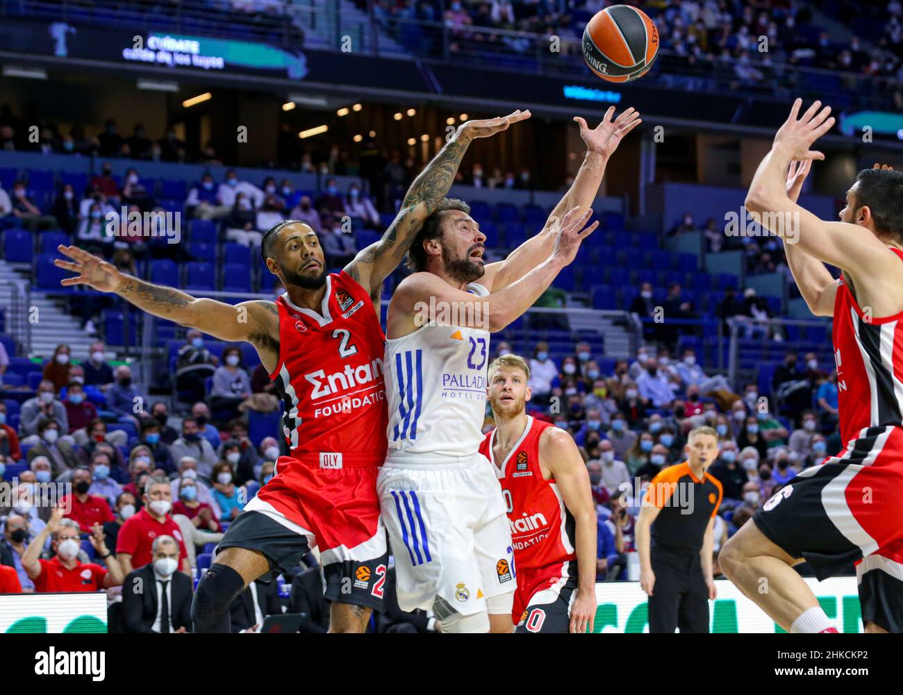 Wizink Center. 2nd Feb, 2022. Madrid; Spain; Turkish Airlines Euroleague  Basketball; Real Madrid versus Olympiacos Piraeus; Sergio Llull (Madrid)  and Tyler Dorsey (Olympiacos) Credit: Action Plus Sports/Alamy Live News  Stock Photo -