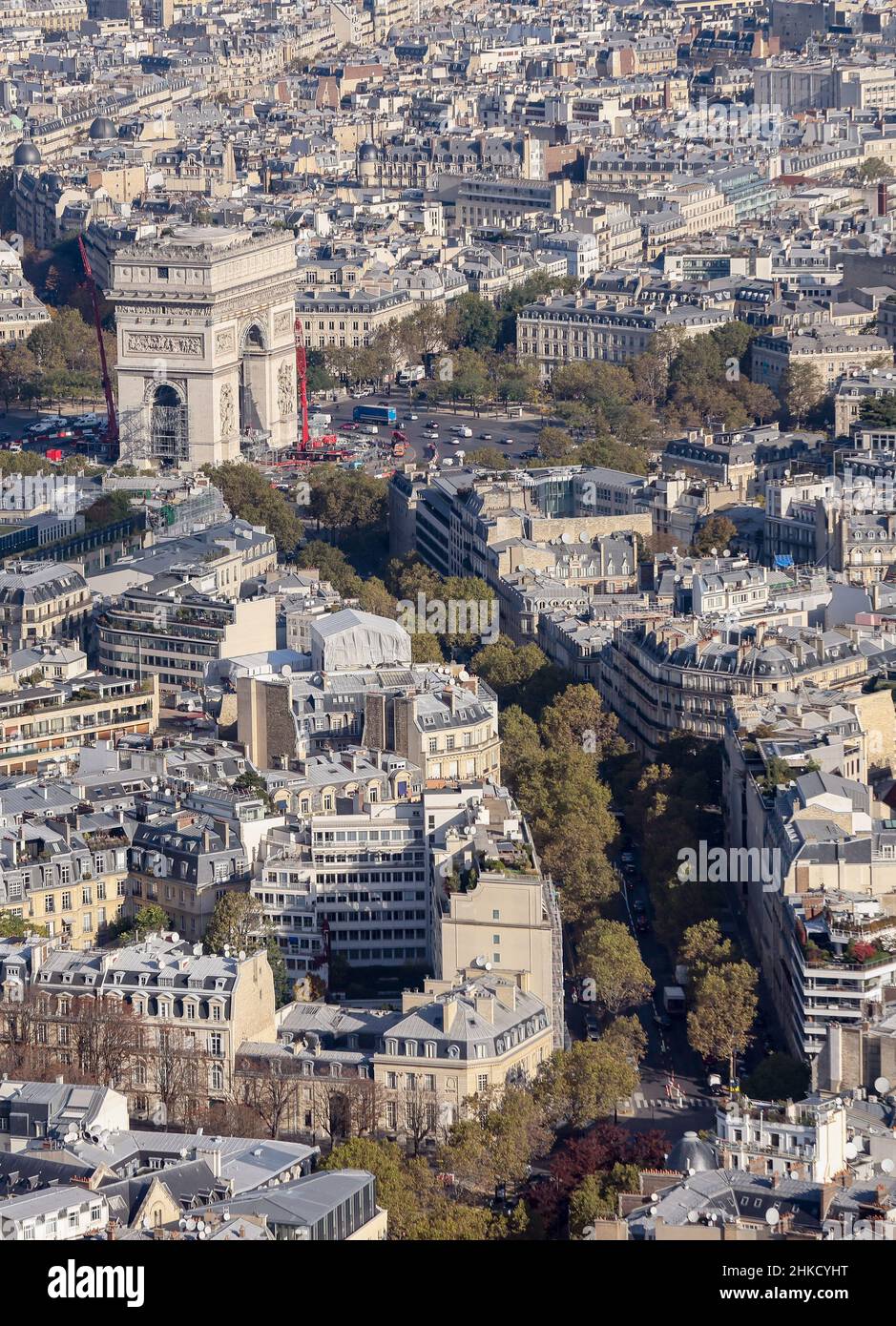 Birds eye view of arc de triomphe hi-res stock photography and images ...