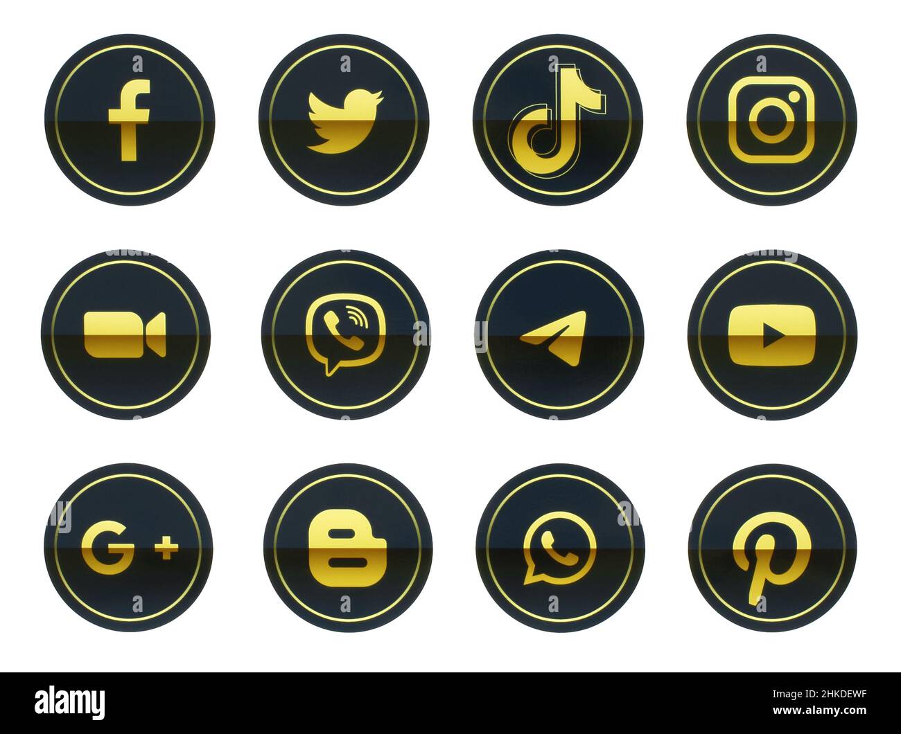 Kiev, Ukraine - September 27, 2021: Set of popular Social Media golden circle icons: Facebook, Instagram, Twitter, Youtube, WhatsApp and others, print Stock Photo