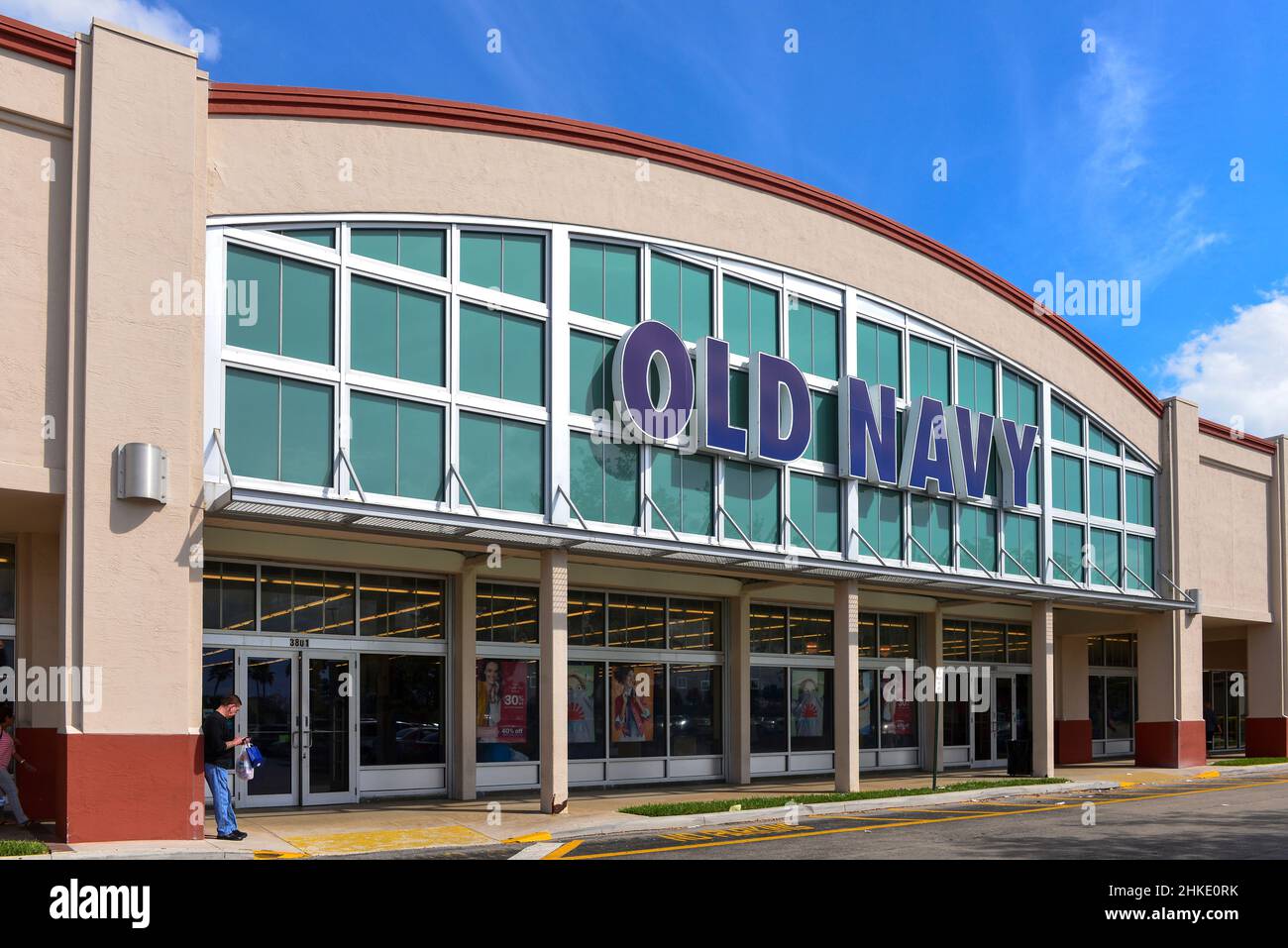 Hollywood, FL, USA - March 5, 2017:  Old Navy is an American clothing and accessories retailing company owned by Gap Inc with stores in several nation Stock Photo
