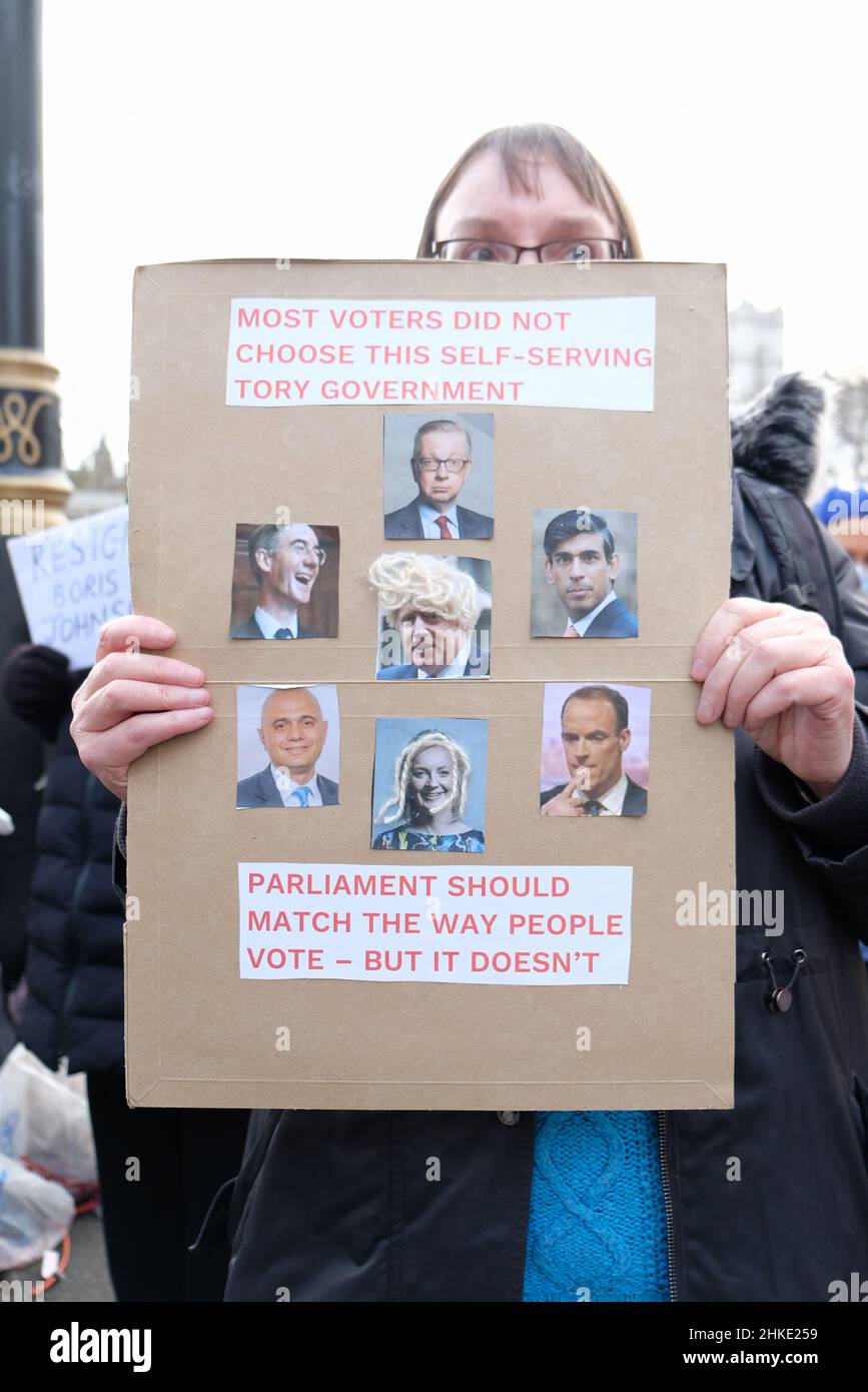 London, UK. Pro-EU protesters hold a demonstration to call for the resignation of Prime Minister Boris Johnson after a successional of scandals. Stock Photo