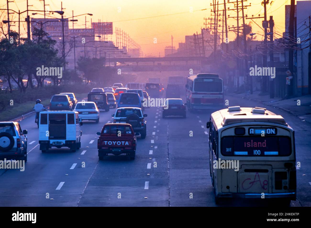 Traffic pollution and haze on EDSA ring road, Manila, Philippines Stock Photo