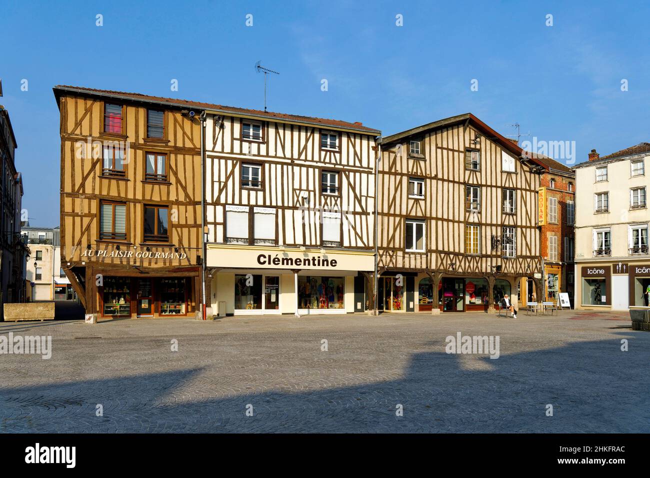 Model Hooker in Chalon-en-Champagne