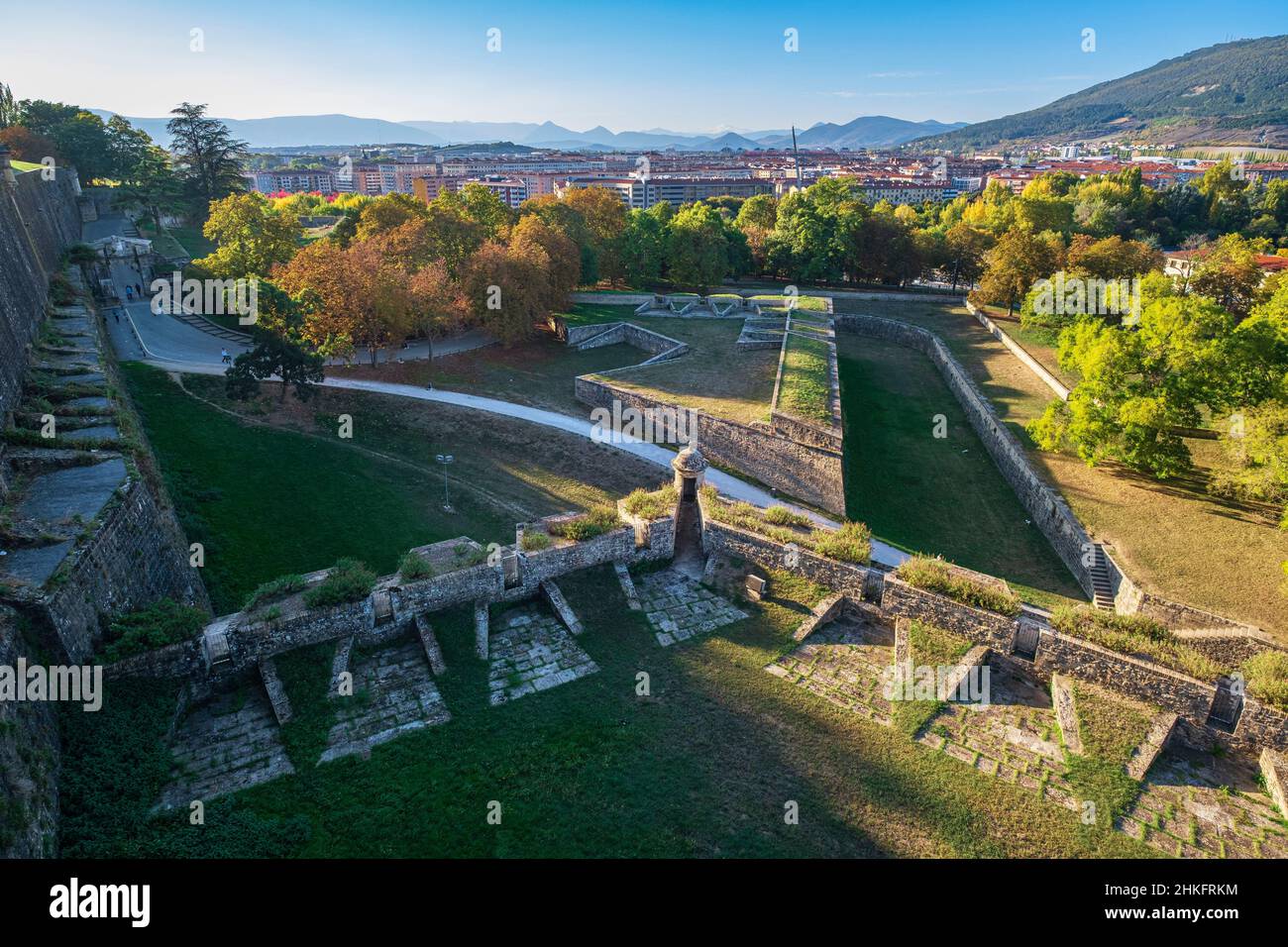 Medieval Rampards Medieval ramparts hi-res stock photography and images - Alamy