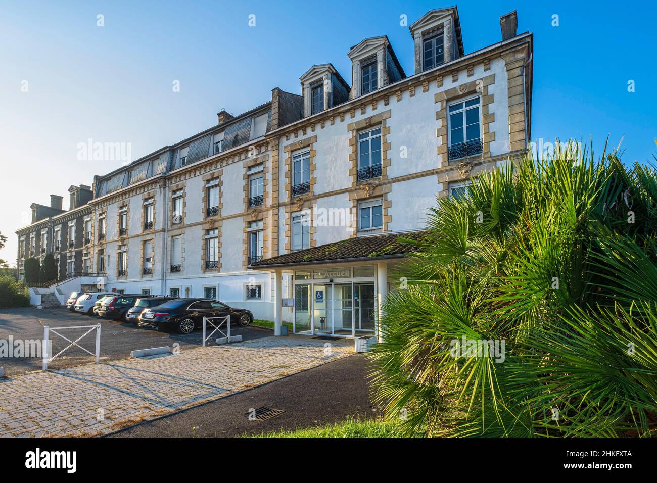 France, Pyrenees-Atlantiques, Orthez, stage on the Via Lemovicensis or Vezelay Way, one of the main ways to Santiago de Compostela, Labat hotel housed in the former Labat clinic Stock Photo