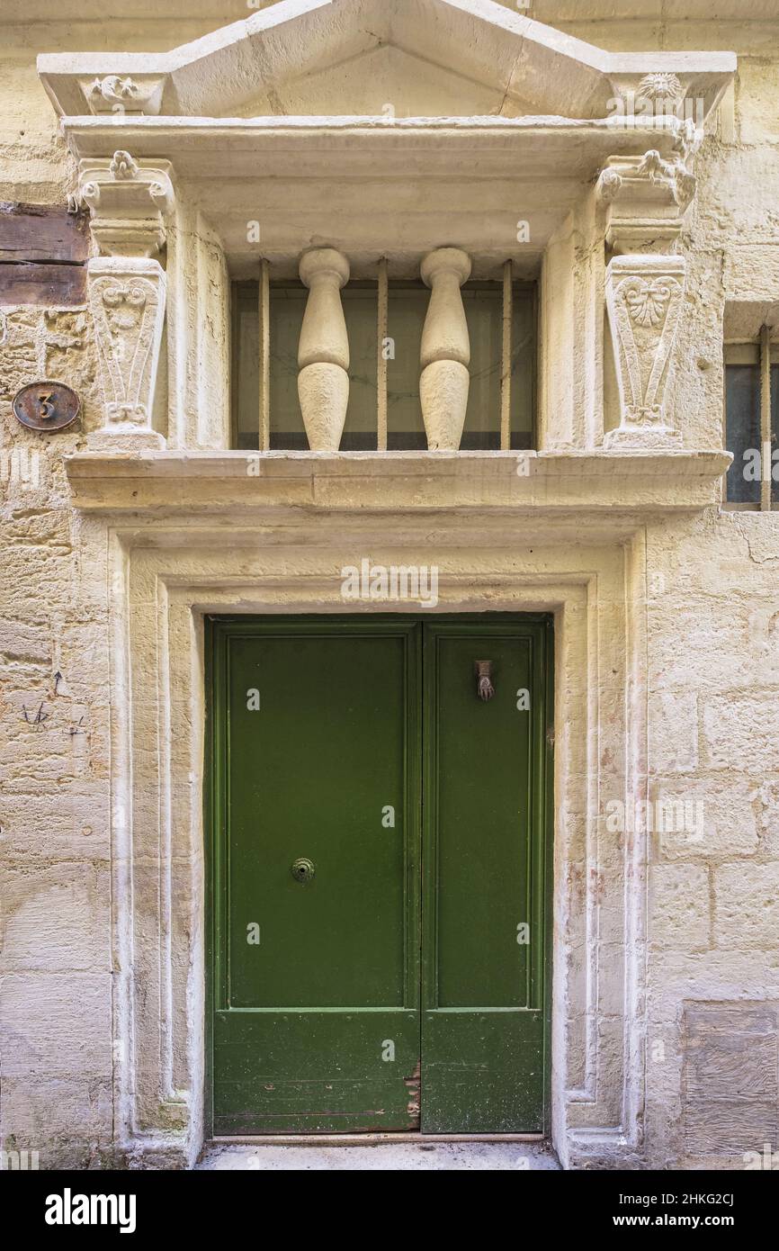 France, Dordogne, Perigueux, stage town on the Via Lemovicensis or Vezelay Way, one of the main ways to Santiago de Compostela, Renaissance door of a mansion Stock Photo