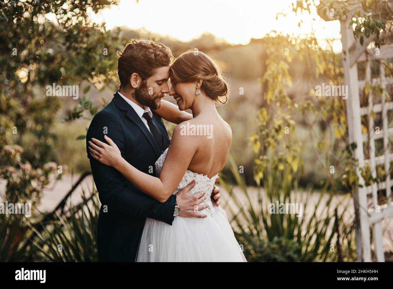Promise connection hi-res stock photography and images - Alamy