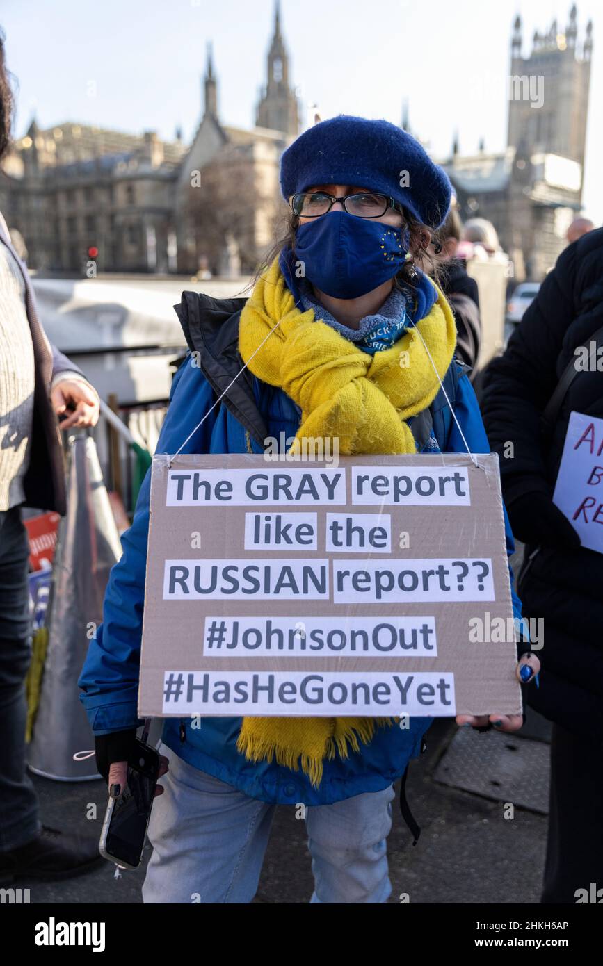 Protesters target Downing Street as Boris Johnson faces further demands to resign due to ‘Partygate' and the highest rate of inflation in 30 years, UK Stock Photo