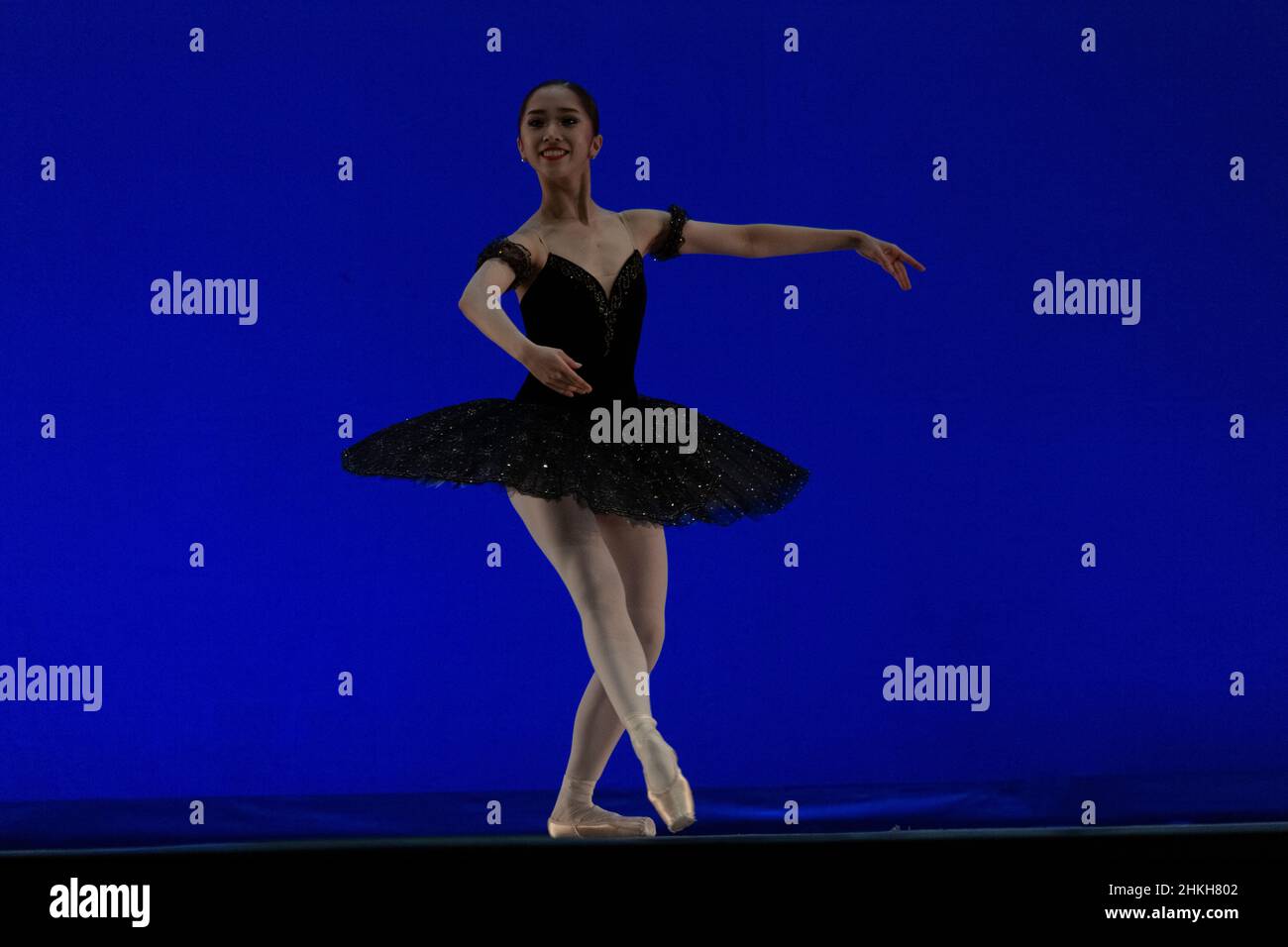 International ballet competition hi-res stock photography and images - Alamy