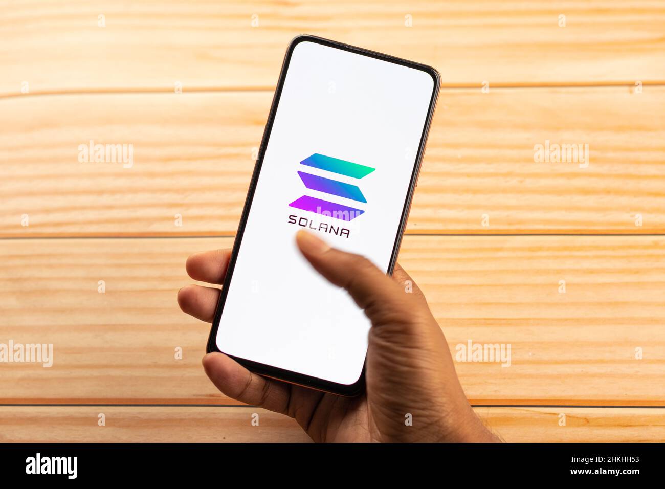 Solana coin hi-res stock photography and images - Alamy