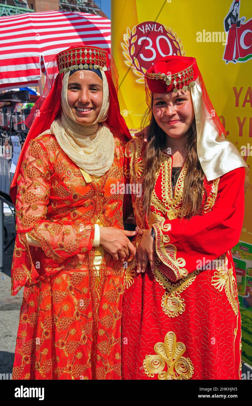 Turkish girls in traditional dress hi-res stock photography and images -  Alamy