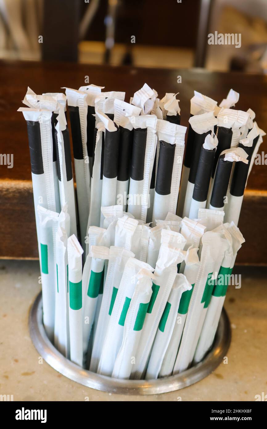Drinking straw holder hires stock photography and images Alamy