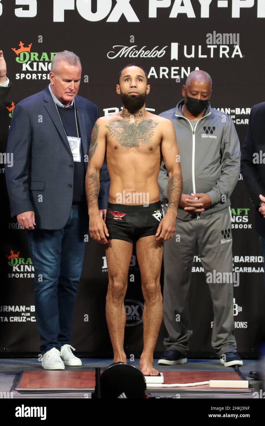 Las Vegas, USA. 04th Feb, 2022. LAS VEGAS, NV - FEBRUARY 4: Boxer Luis Nery poses on the scale during the official weigh-in for his bout against Carlos Castro at the Mandalay Bay Michelob Ultra Arena February 5, 2022 in Las Vegas, Nevada. (Photo by Alejandro Salazar/PxImages) Credit: Px Images/Alamy Live News Stock Photo