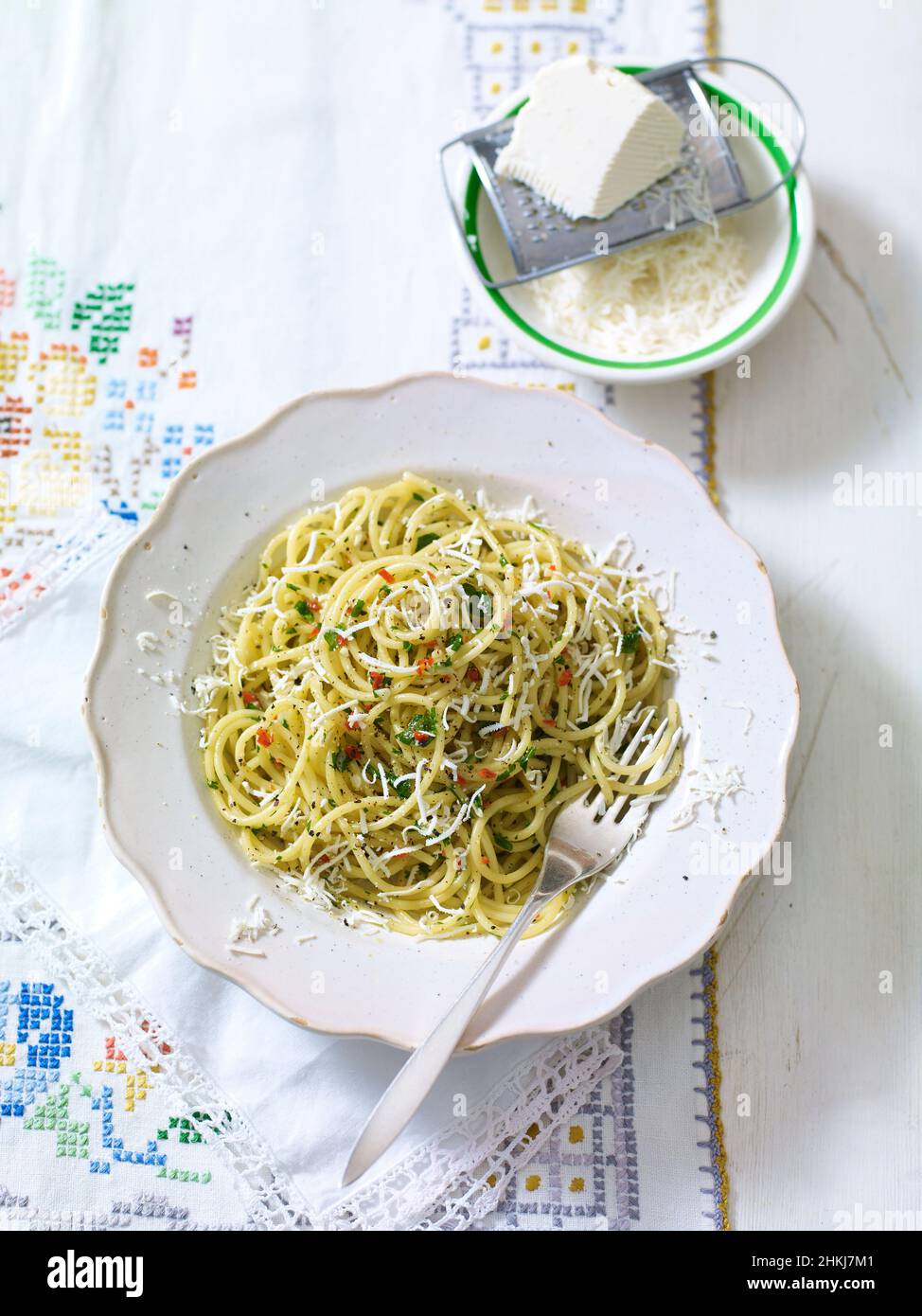 Spaghetti aglio olio e peperoncino Stock Photo