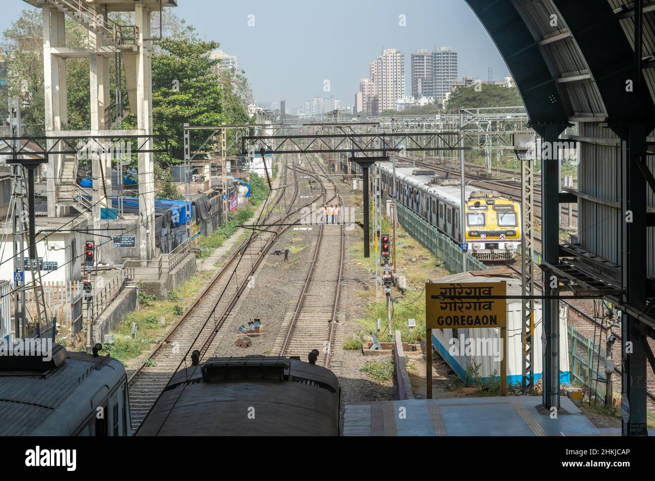 Goregaon railway station in Mumbai, India Stock Photo - Alamy