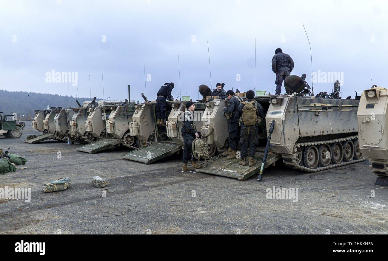 West Virginia, USA. 29th Jan, 2022. Combat Medical personnel from U.S. Army Reserve Unit 444th Medical Company Ground Ambulance Unit from Beaver, West Va., embed with 1st Battalion, 4th Infantry Regiment OPFOR (Opposing Forces) at Hohenfels, Germany Jan. 29, 2022. Exercise Allied Spirit '22 is at the 7th Army Training Command's Joint Multinational Readiness Center utilizing the Hohenfels Training Area. Approximately 5,200 soldiers from 15 nations including Germany, Hungary, Italy, Kosovo, Latvia, Lithuania, Netherlands, Moldova, Poland, Portugal, Slovenia, Spain, Turkey, the United Kingdom Stock Photo