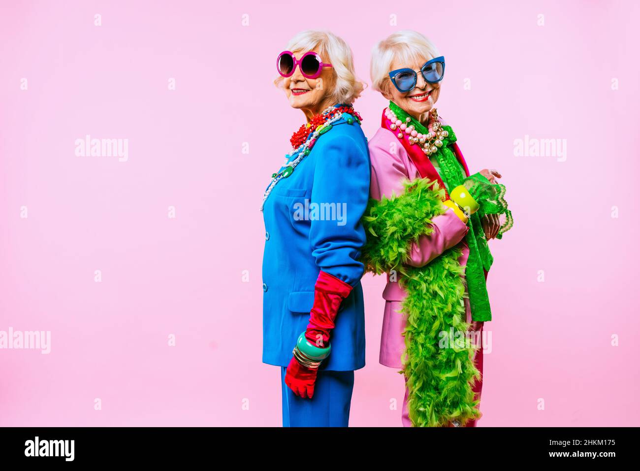 Funny old ladies friends hi-res stock photography and images - Alamy