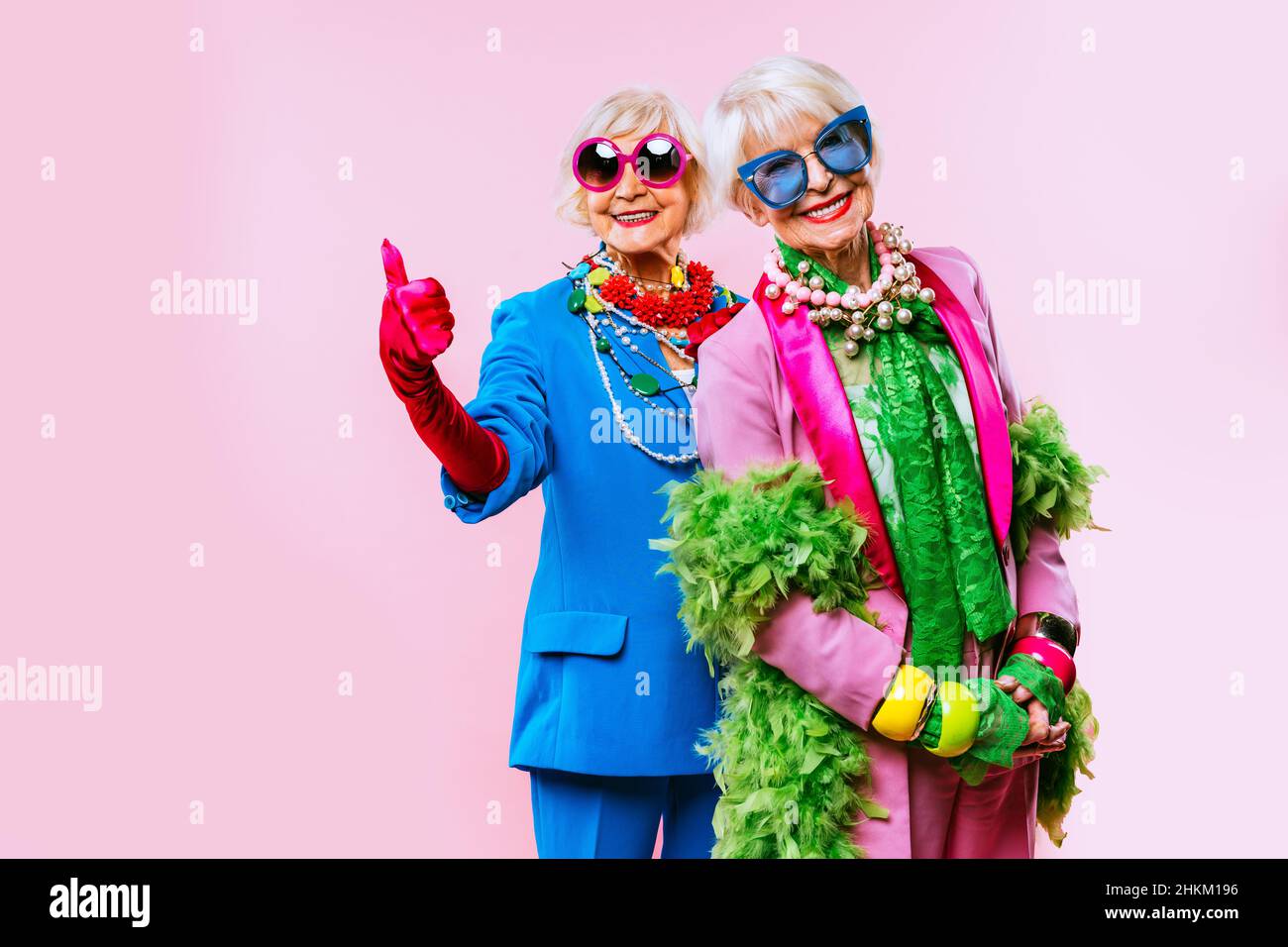 Funny old ladies friends hi-res stock photography and images - Alamy