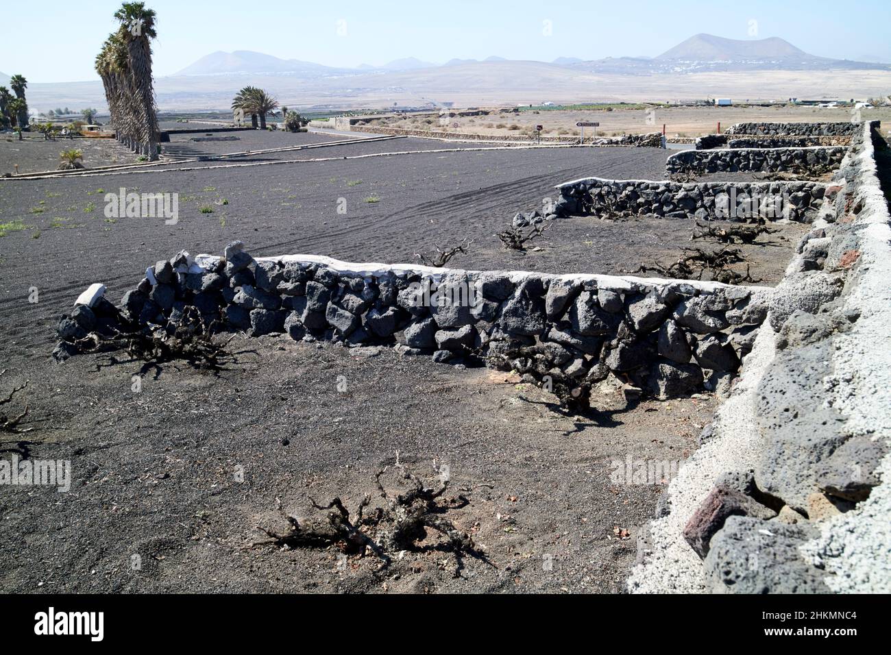 Retention walls hi-res stock photography and images - Alamy