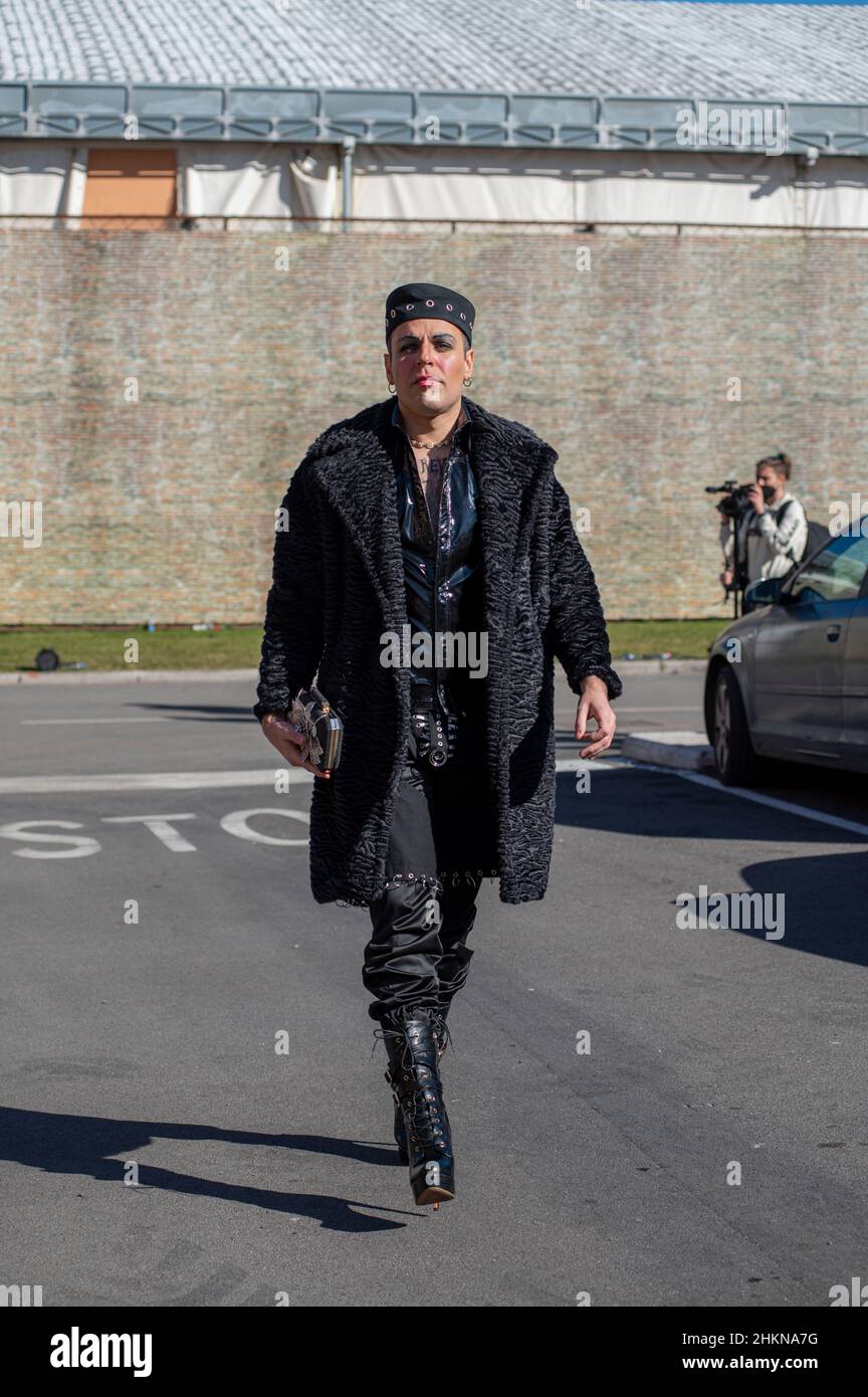 Drag queen ava hangar hires stock photography and images Alamy