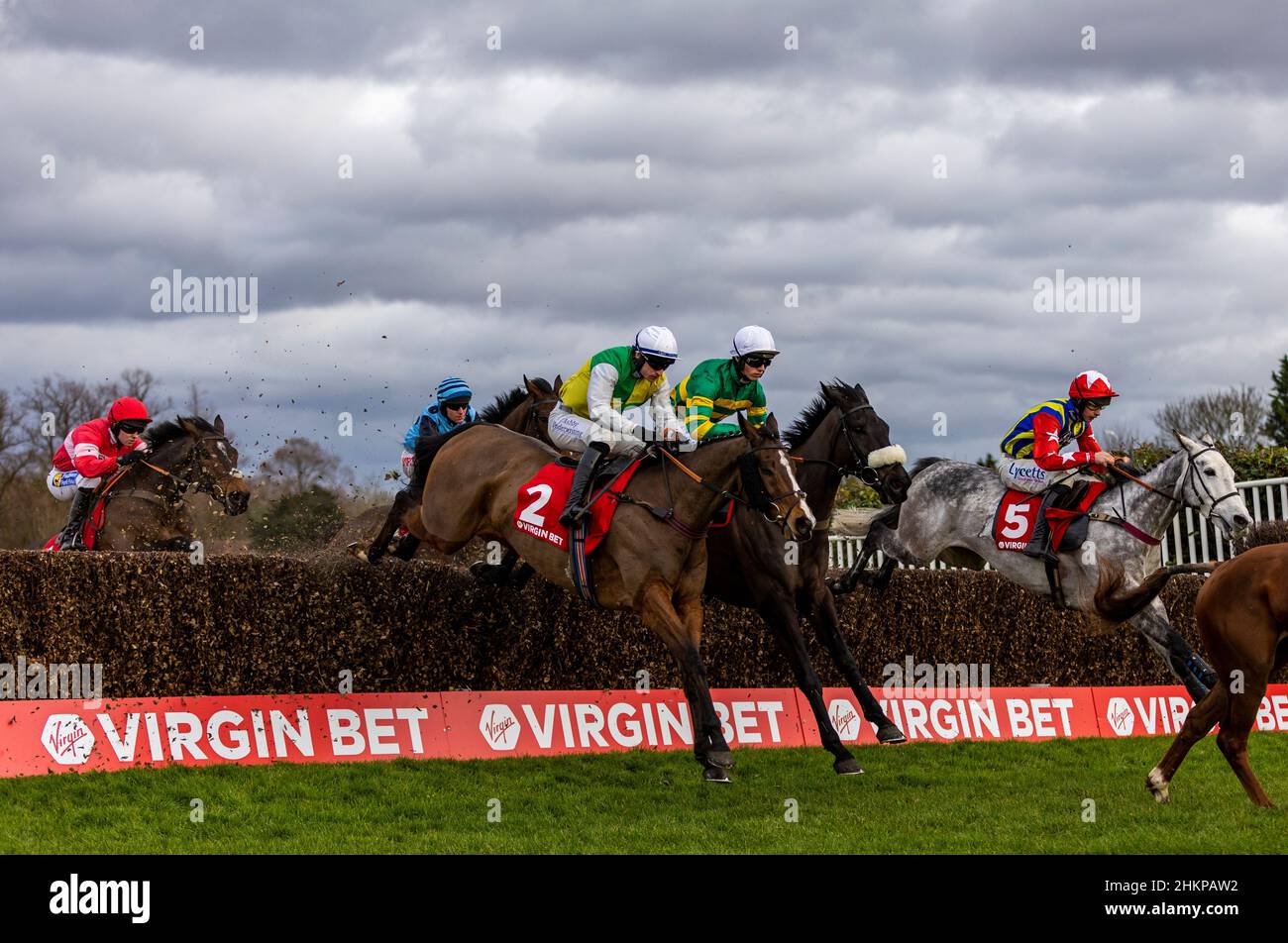 Deise Aba ridden by jockey Tom O'Brien during the Virgin Bet Masters Handicap Chase at Sandown Park racecourse. Picture date: Saturday February 5, 2022. Stock Photo
