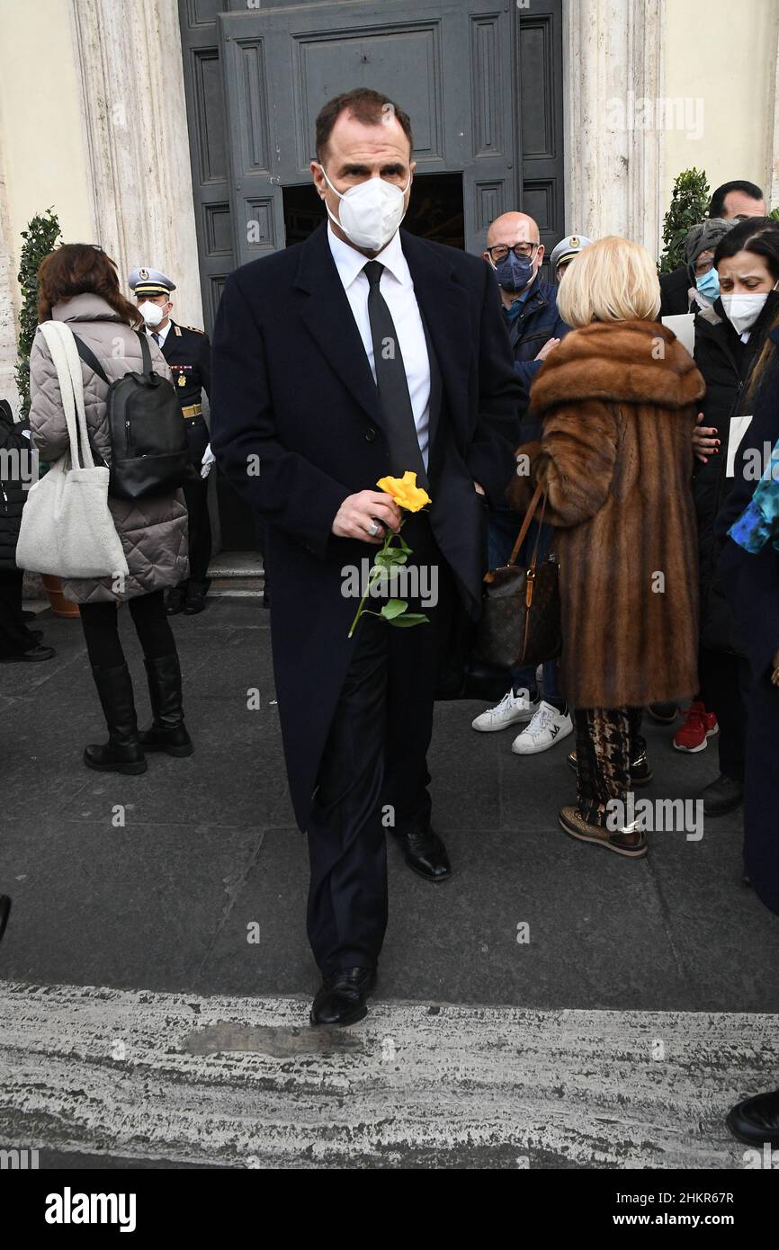 Rome, Italy. 05th Feb, 2022. Rome, Church of the Artists Funeral of Monica Vitti, In the photo: Pino Quartullo Credit: Independent Photo Agency/Alamy Live News Stock Photo