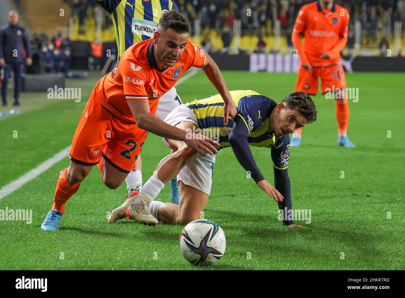 ISTANBUL, TURKEY - MAY 8: Emirhan İlkhan of Besiktas JK and Ferdi Kadıoglu  of Fenerbahce SK battle for possession during the Turkish Super Lig match  between Besiktas JK and Fenerbahce SK at