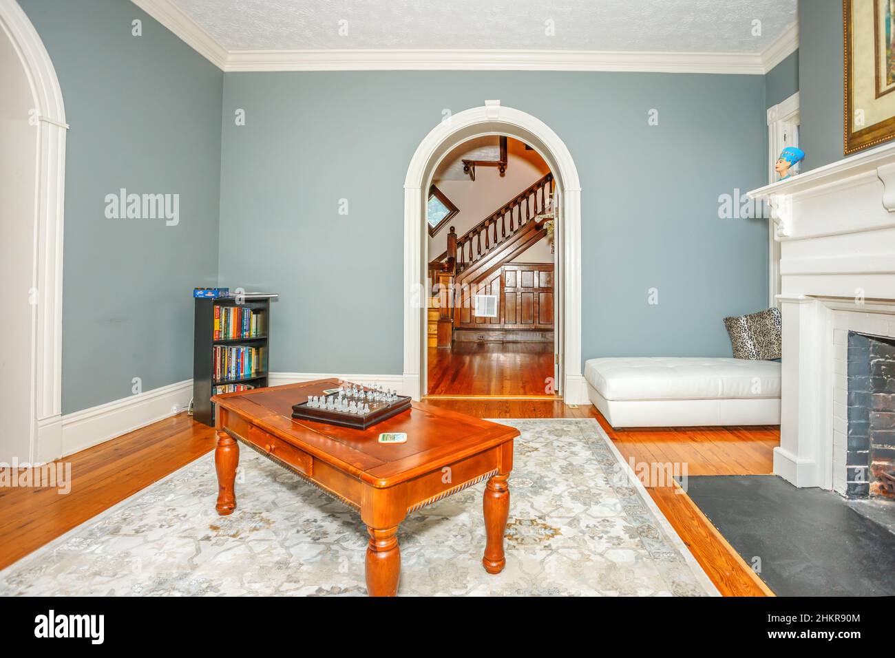 Curated visual reference: Visual Reference: High End Luxury Residences Hi Res Stock Photography And Images