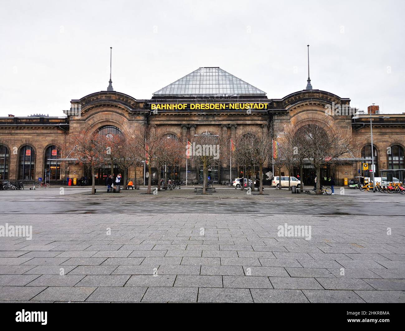 Der Bahnhof DresdenNeustadt ,in Dresden umgangssprachlich Neustädter