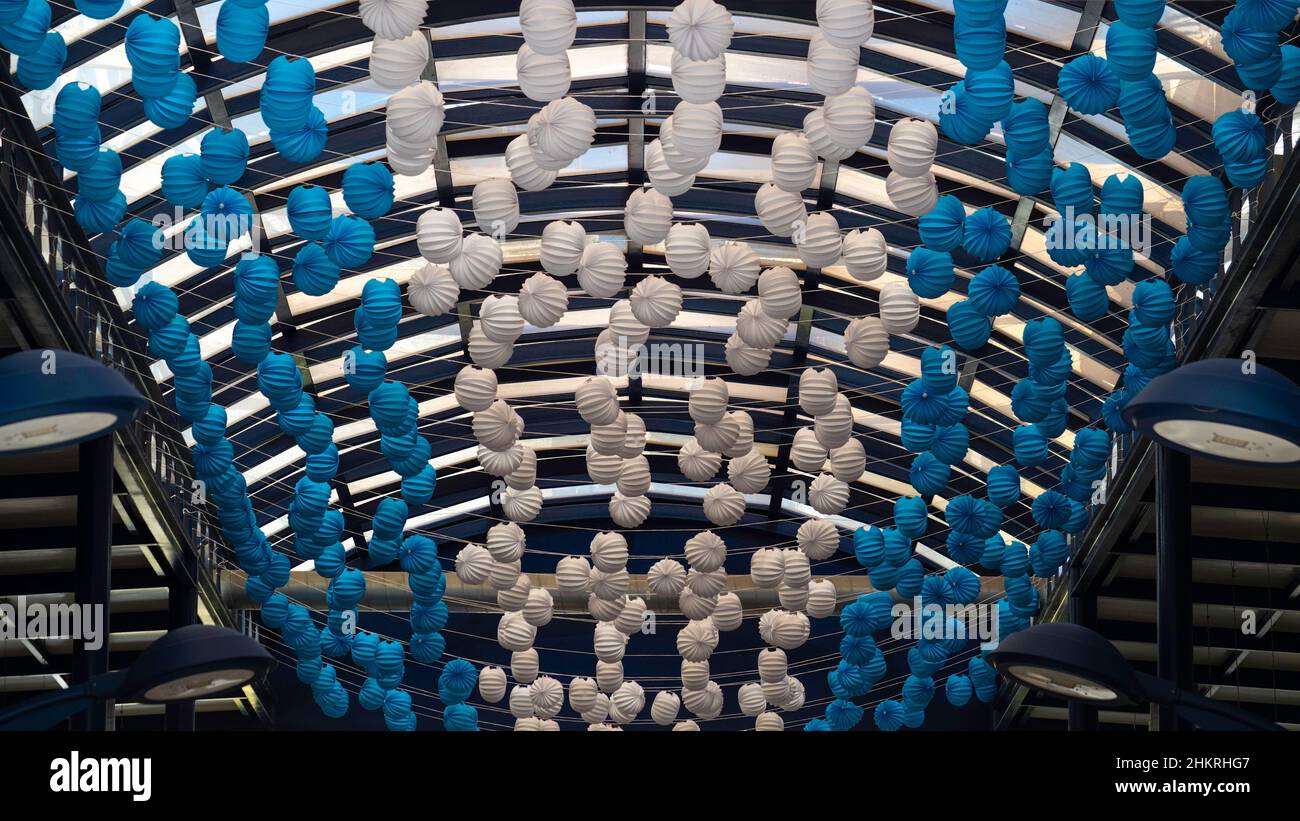 Lanterns hanging from ceiling hi-res stock photography and images - Alamy