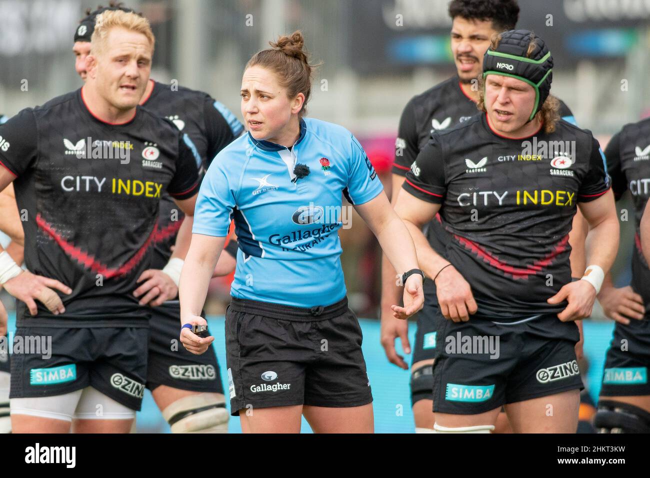 Barnet, United Kingdom. 05th Feb, 2022. Gallagher Premiership Rugby. Saracens V Bath Rugby. StoneX Stadium. Barnet. Referee Sara Cox during the Gallagher Premiership rugby match between Saracens and Bath Rugby. Credit: Sport In Pictures/Alamy Live News Stock Photo