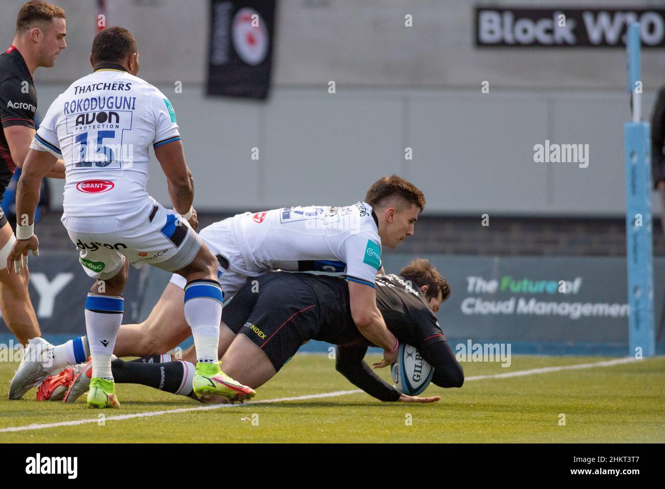 Barnet, United Kingdom. 05th Feb, 2022. Gallagher Premiership Rugby. Saracens V Bath Rugby. StoneX Stadium. Barnet. Alex Goode of Saracens goes over the line during the Gallagher Premiership rugby match between Saracens and Bath Rugby. Credit: Sport In Pictures/Alamy Live News Stock Photo
