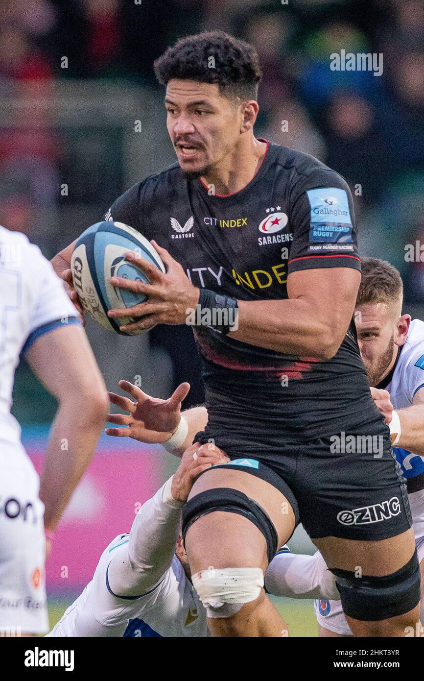 Barnet, United Kingdom. 05th Feb, 2022. Gallagher Premiership Rugby. Saracens V Bath Rugby. StoneX Stadium. Barnet. try scorer Theo McFarland of Saracens during the Gallagher Premiership rugby match between Saracens and Bath Rugby. Credit: Sport In Pictures/Alamy Live News Stock Photo
