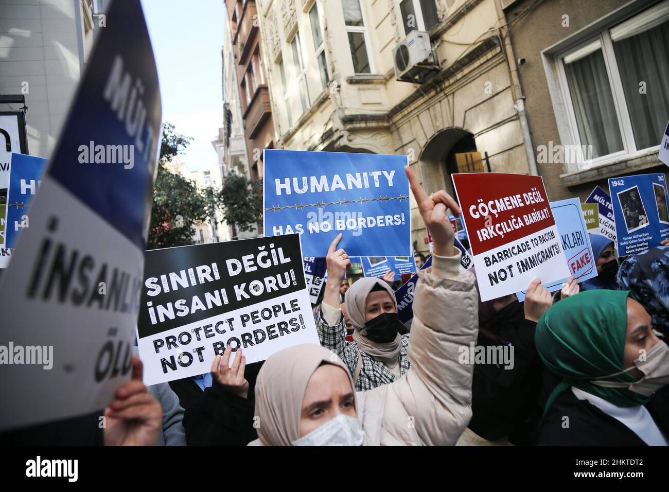 Istanbul, Turkey. 05th Feb, 2022. Protesters hold placards expressing their opinion while shouting slogans during the demonstration. Members of human rights and migrant rights groups gathered in front of the Consulate General of Greece in Istanbul to protest the deaths of migrants and refugees on the Greek-Turkish border. Credit: SOPA Images Limited/Alamy Live News Stock Photo