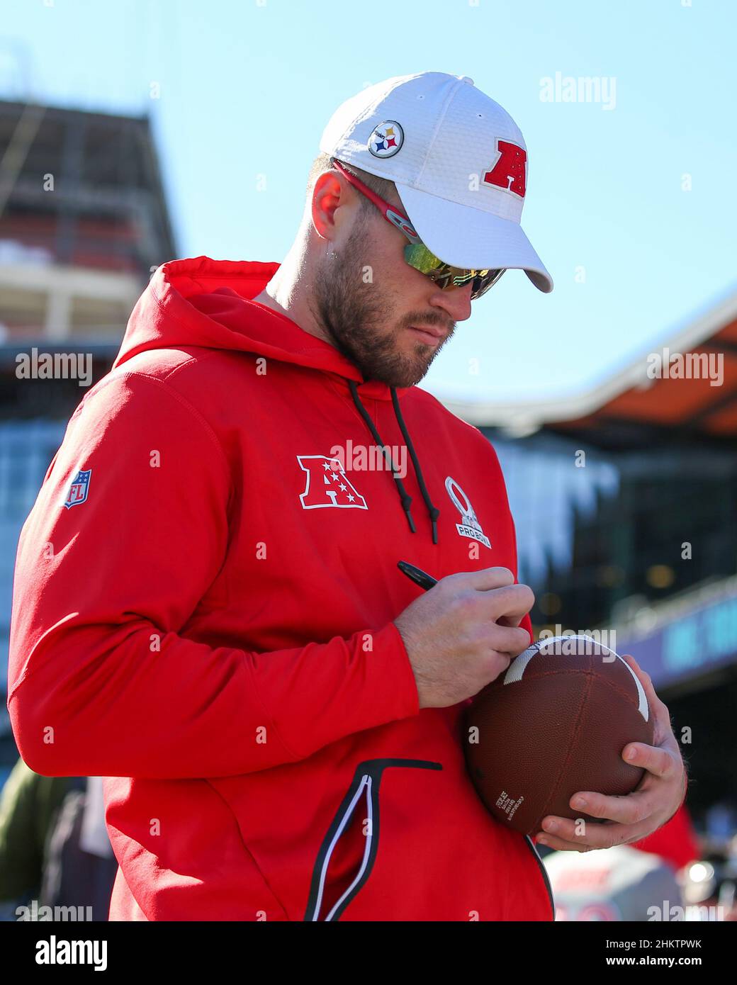 February 5, 2022: Pittsburgh Steelers linebacker T.J. Watt (90) signing autographs for fans during the AFC Pro Bowl Practice at Las Vegas Ballpark in Las Vegas, Nevada. Darren Lee/CSM Stock Photo