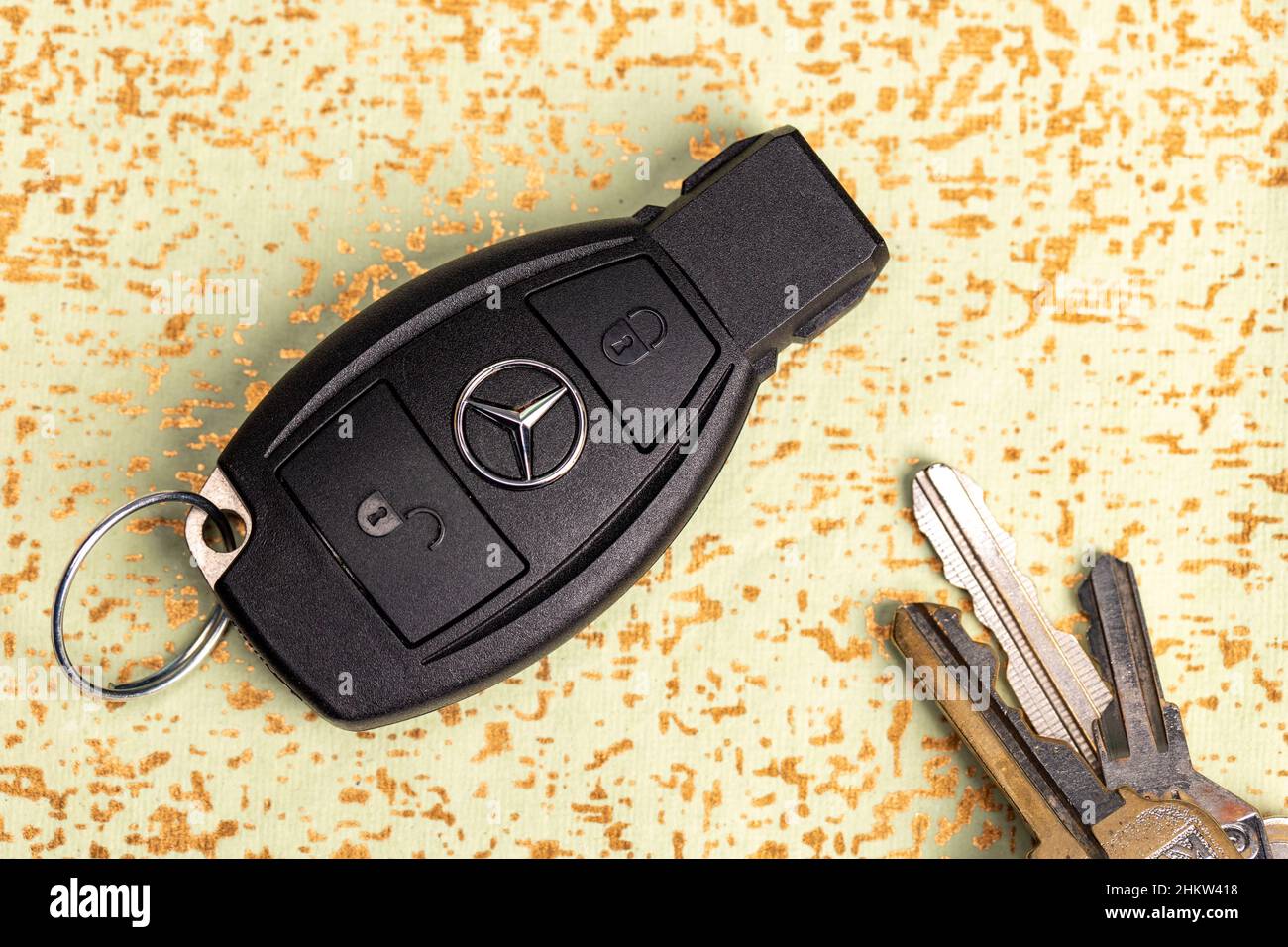 499 Mercedes Benz Key Images, Stock Photos, 3D objects, & Vectors