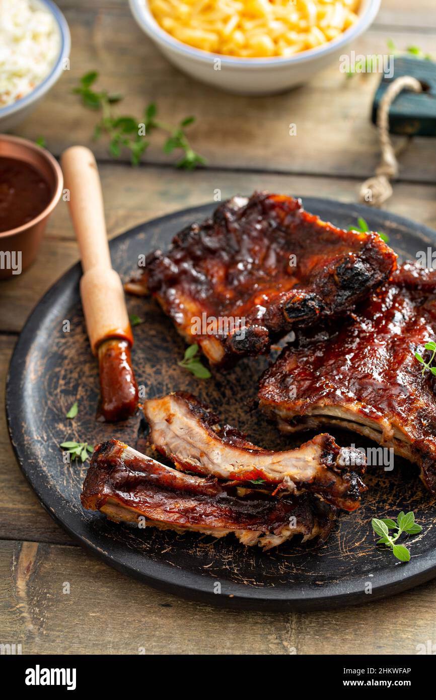 Bbq ribs with cole slaw and macaroni and cheese Stock Photo - Alamy