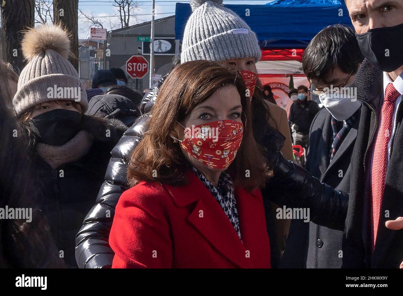 NEW YORK, NEW YORK - FEBRUARY 05:  New York Governor Kathy Hochul participates in the Korean American Association of Greater New York food giveaway on February 5, 2022 in Queens Borough of New York City.  The Korean American Association of Greater New York celebrates the Lunar New Year by donating food and PPE to 1,000 families in need. Stock Photo