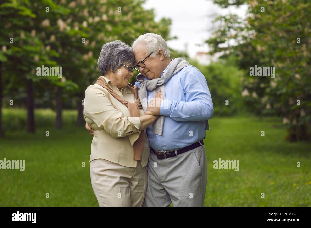 Happy elderly married old couple hi-res stock photography and images ...