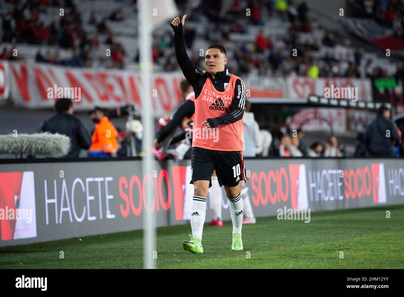 Buenos Aires, Argentina. 05th Feb, 2022. Juan Fernando Quintero greets his fans during the friendly match between River Plate and Velez Sarfield, at the Antonio Vespucio Liberti Monumental Stadium. Credit: SOPA Images Limited/Alamy Live News Stock Photo