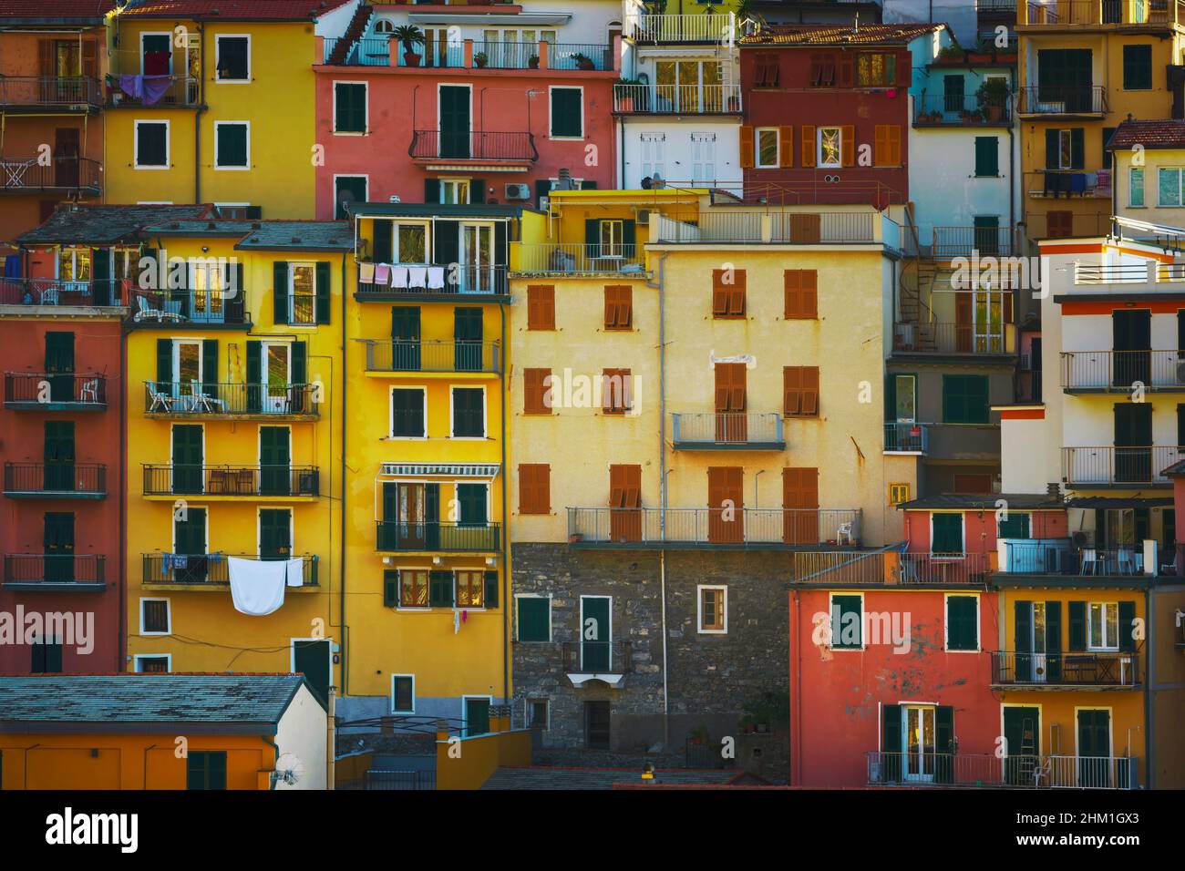 Manarola village, colorful pattern of houses. Cinque Terre, Unesco Site, Liguria region, Italy, Europe. Stock Photo