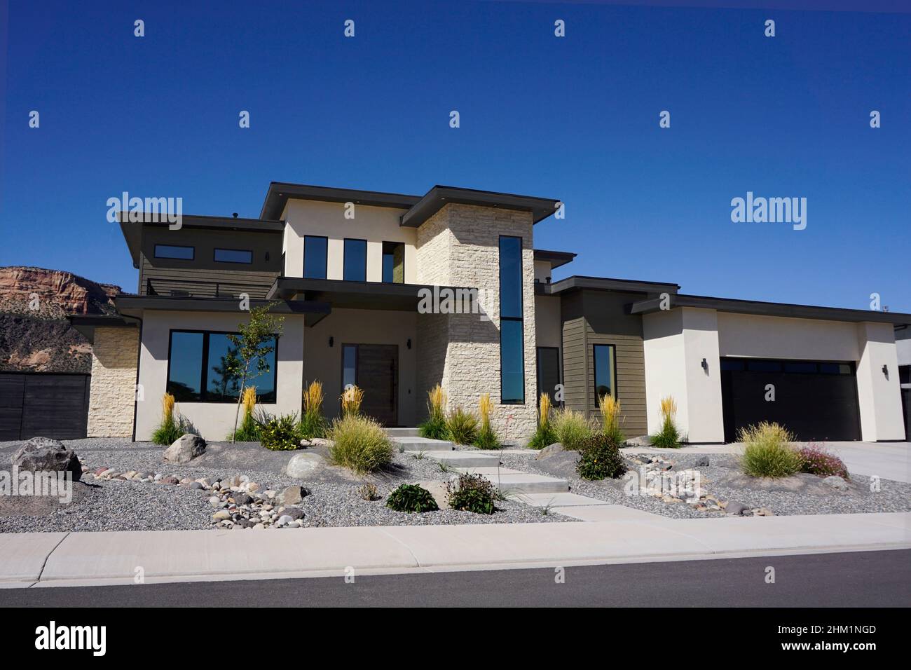 Street view of a modern house in a suburban neighborhood in Colorado Stock Photo